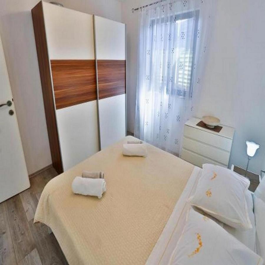 Apartments Lenka Sutivan Ruang foto