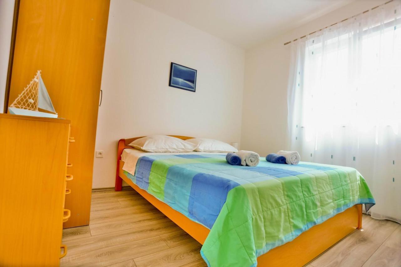 Apartments Lenka Sutivan Bagian luar foto