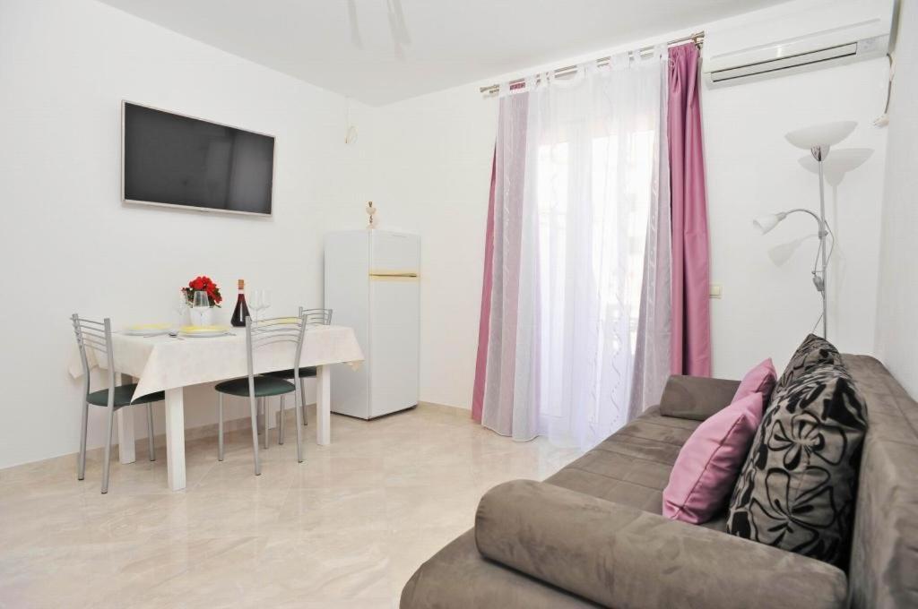 Apartments Lenka Sutivan Ruang foto